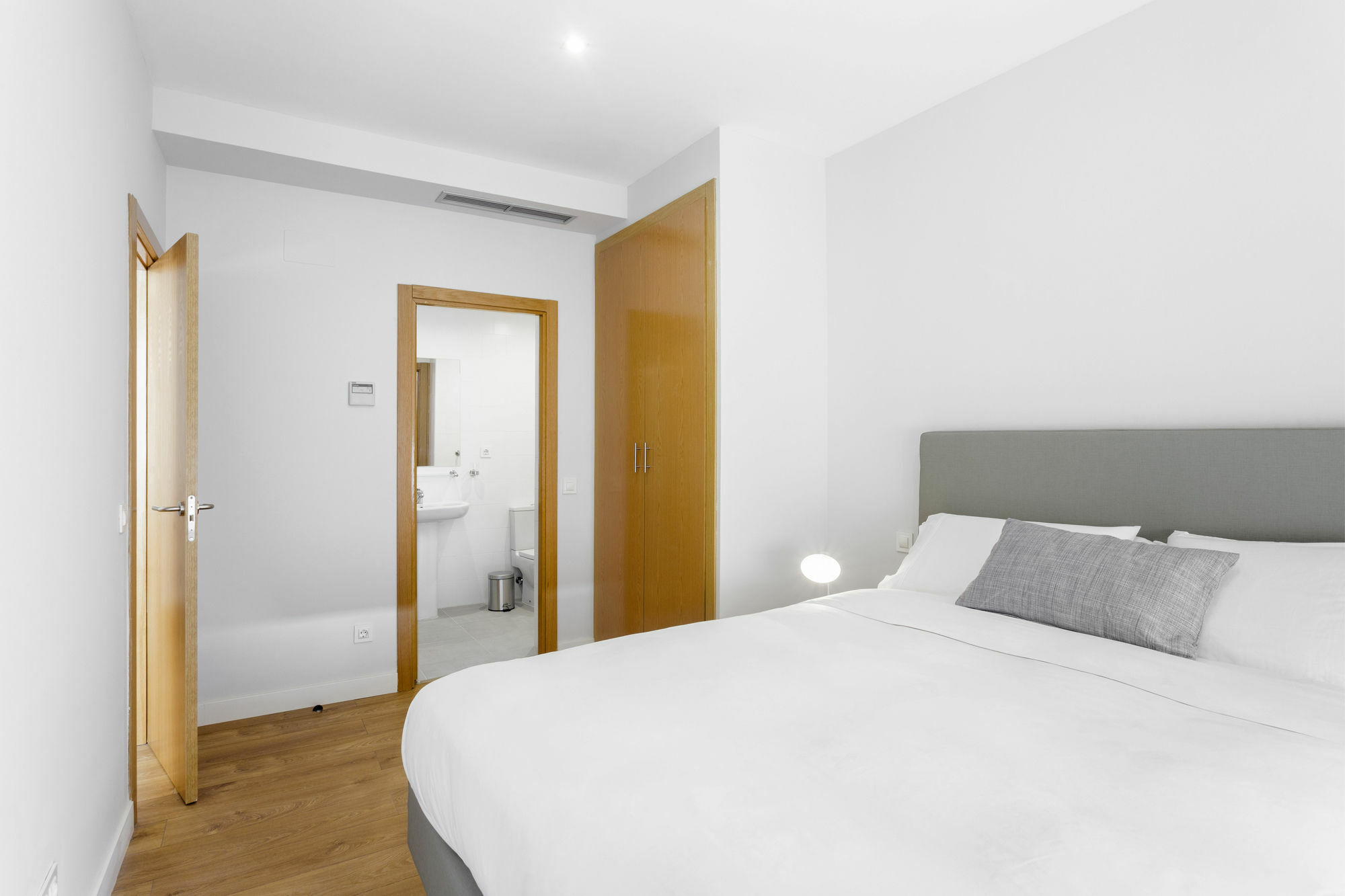 Home Art Apartments Madrid Exterior photo